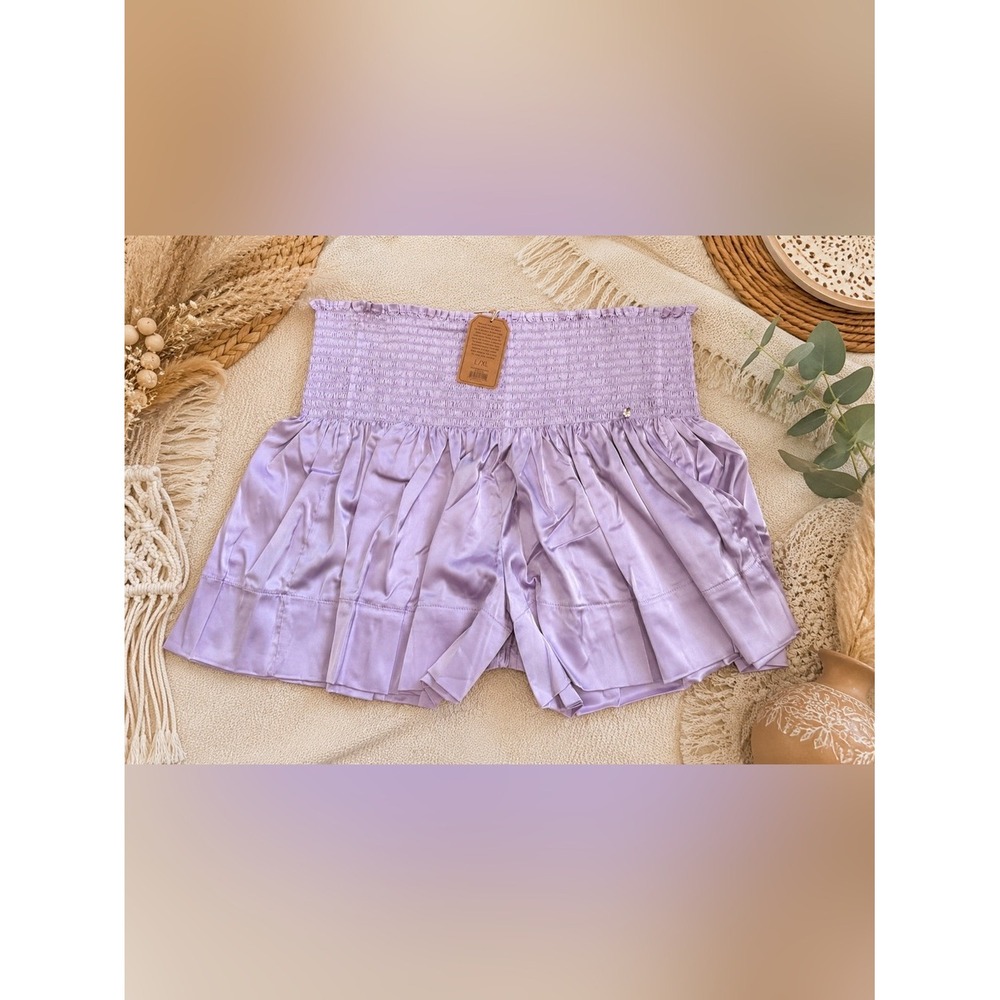 Natural Life NWT Lilac Lavender Smocked Satin Flowy Shorts L XL Boho Cottage